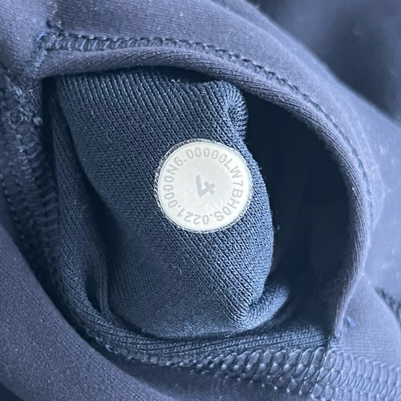 Lululemon Wunder Train High Rise Short 8"
True Navy - Picture 6 of 6